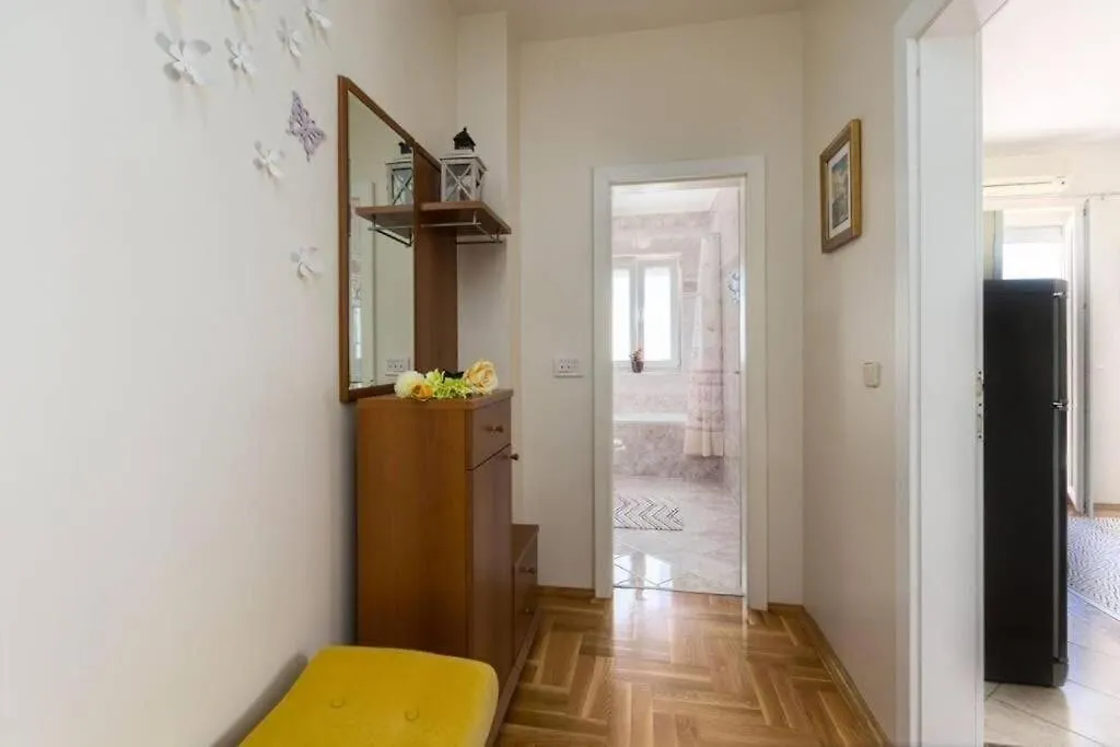Apartment Beni With Balcony In Medulin