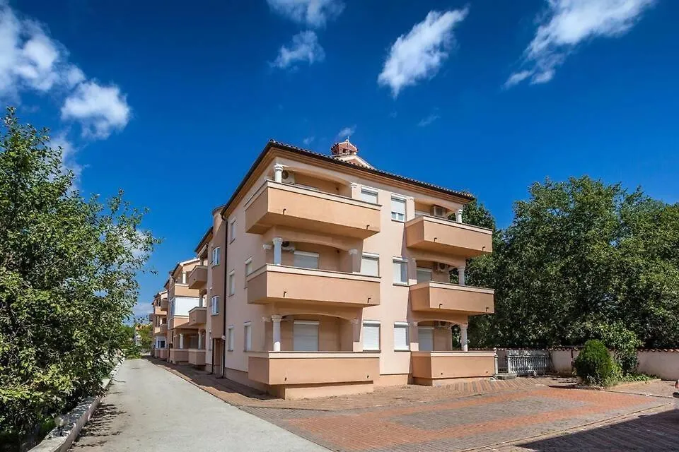 Apartment Beni With Balcony In Medulin Croatie